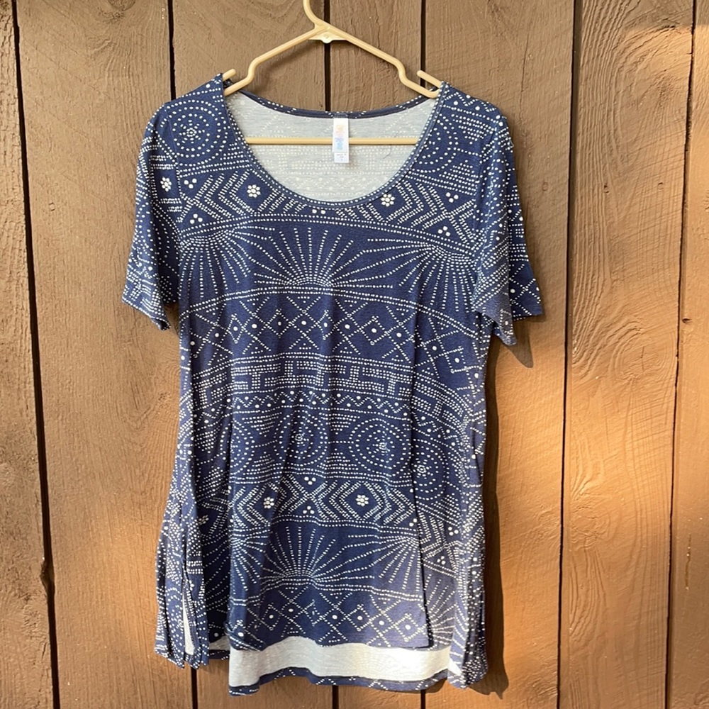 LuLaRoe long flared shirt